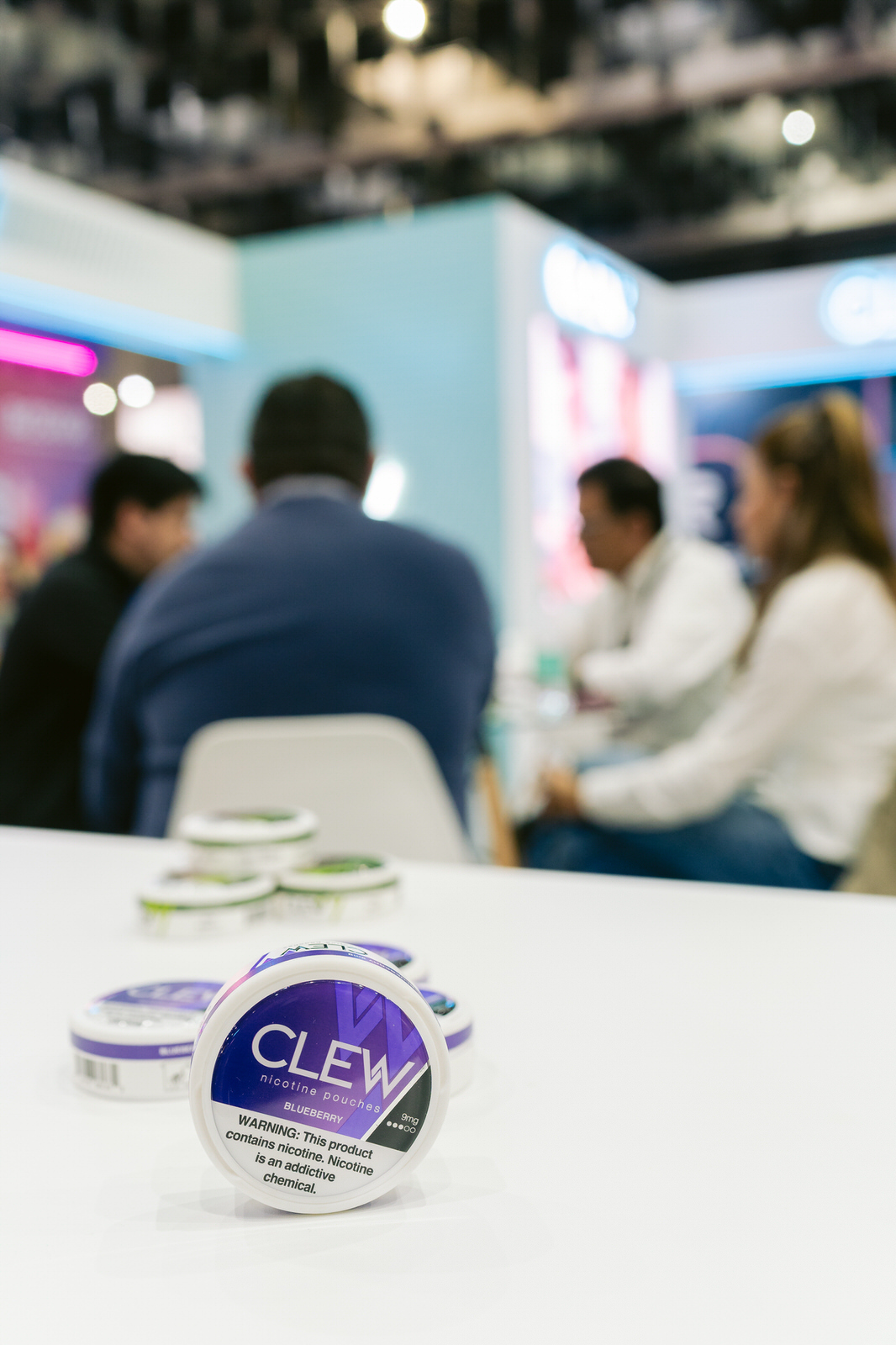 Clew World Vaper Show 2025 — producto latas detalle