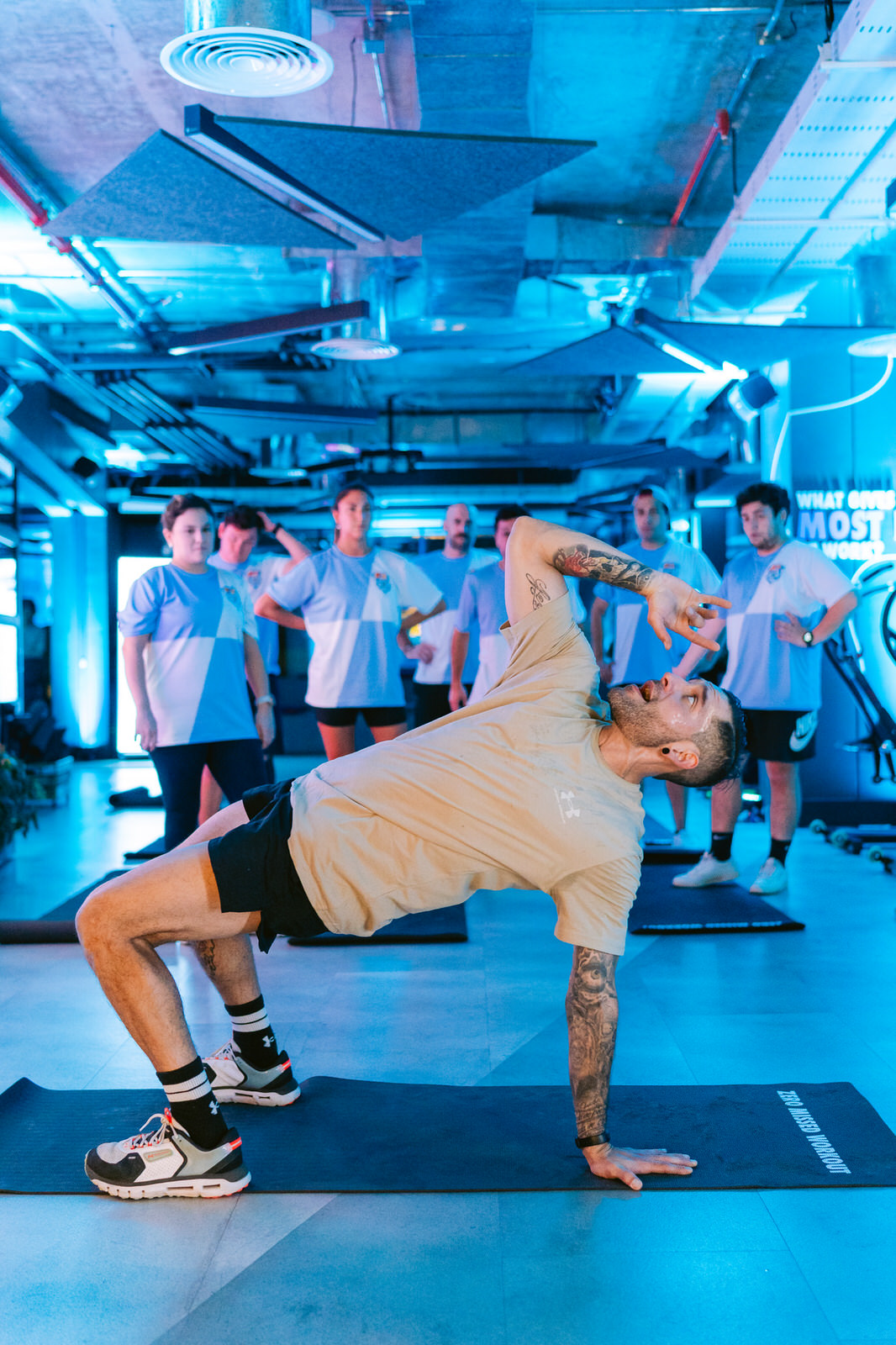 Red Bull RB Zero — clase ejercicio salto lateral