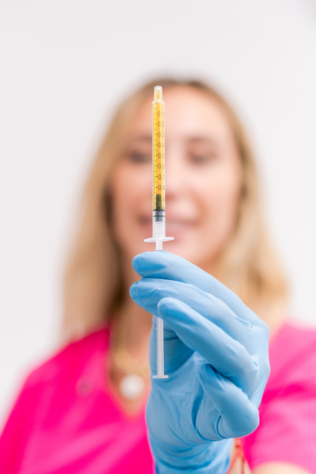 CDM Medical — Purasomes jeringa fondo blur