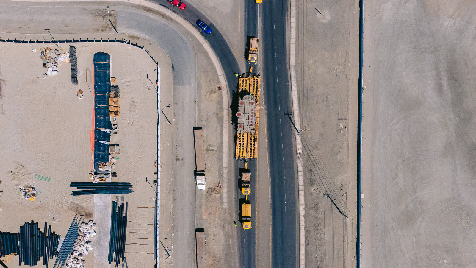 WEG Transformador Antofagasta — dron aereo convoy camino elevado 1
