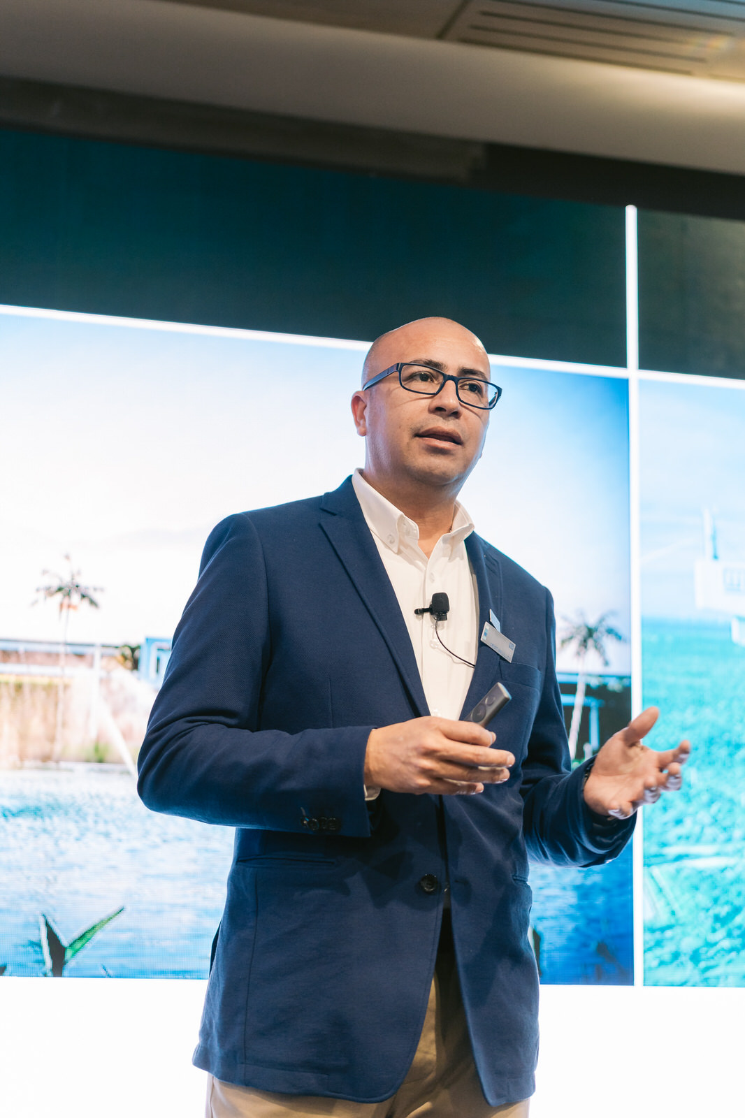 Ponente presentación Seminario WEG Santiago